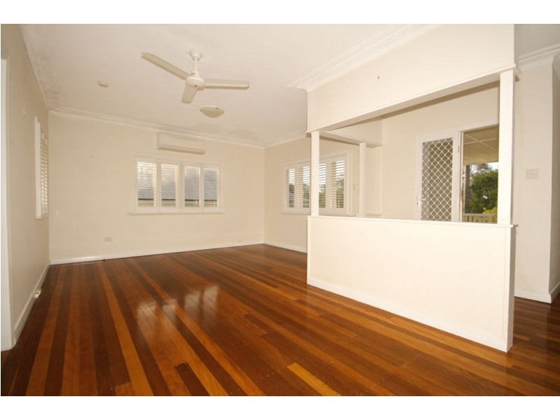 18 Chandos Street, Wynnum West QLD 4178
