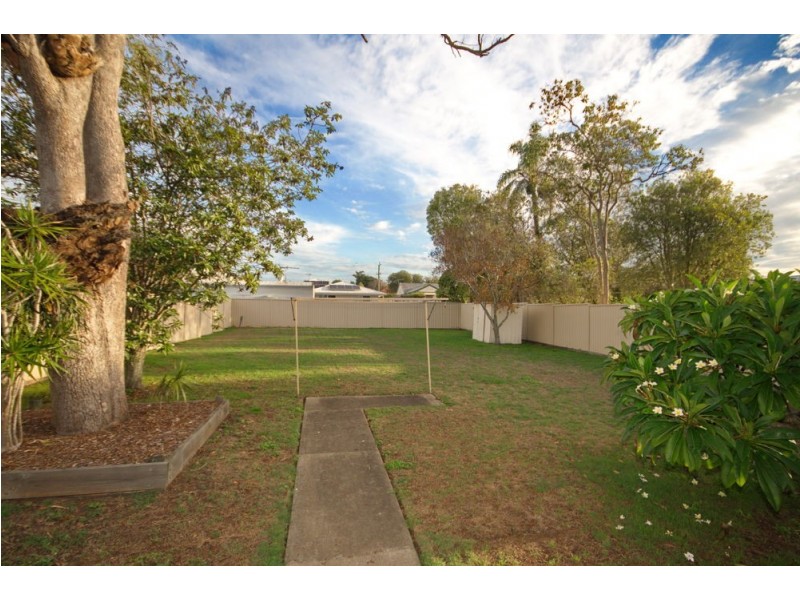 18 Chandos Street, Wynnum West QLD 4178