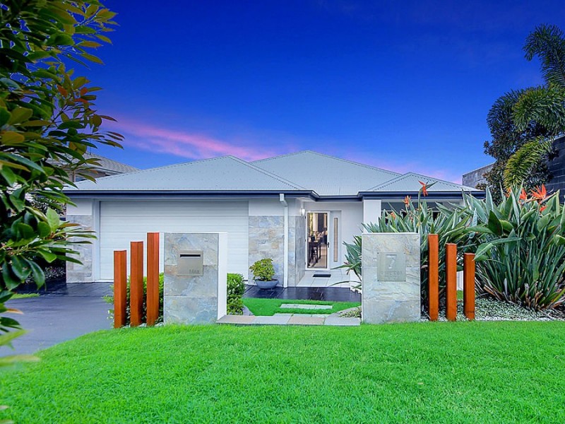 7 Gardenia Place, Gumdale QLD 4154