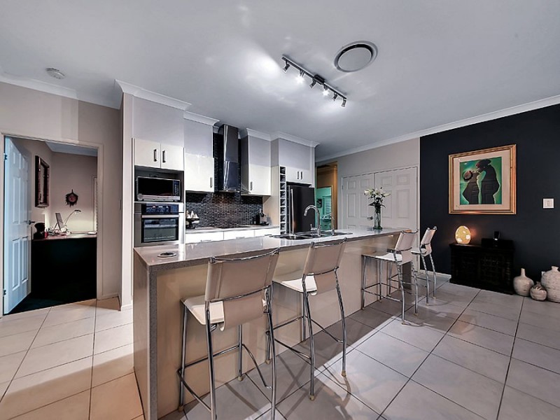 7 Gardenia Place, Gumdale QLD 4154