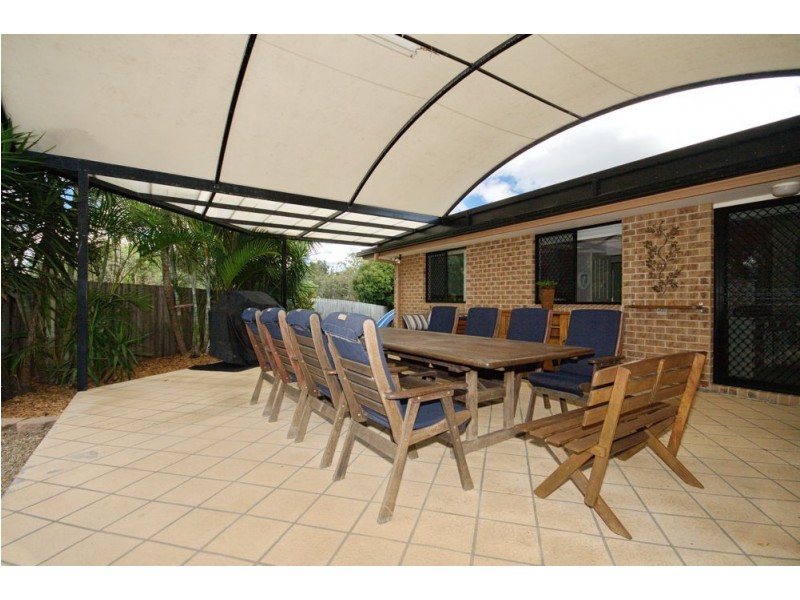 28 Holland Crescent, Wynnum West QLD 4178