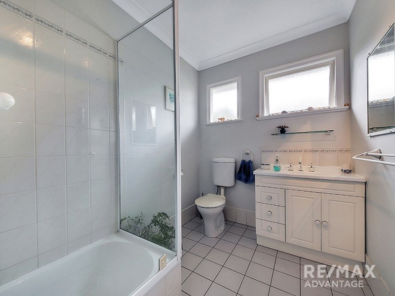 142 Raeburn Street, Manly West QLD 4179