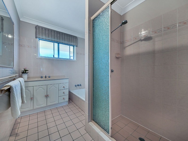 37 Kingsley Tce, Wynnum QLD 4178