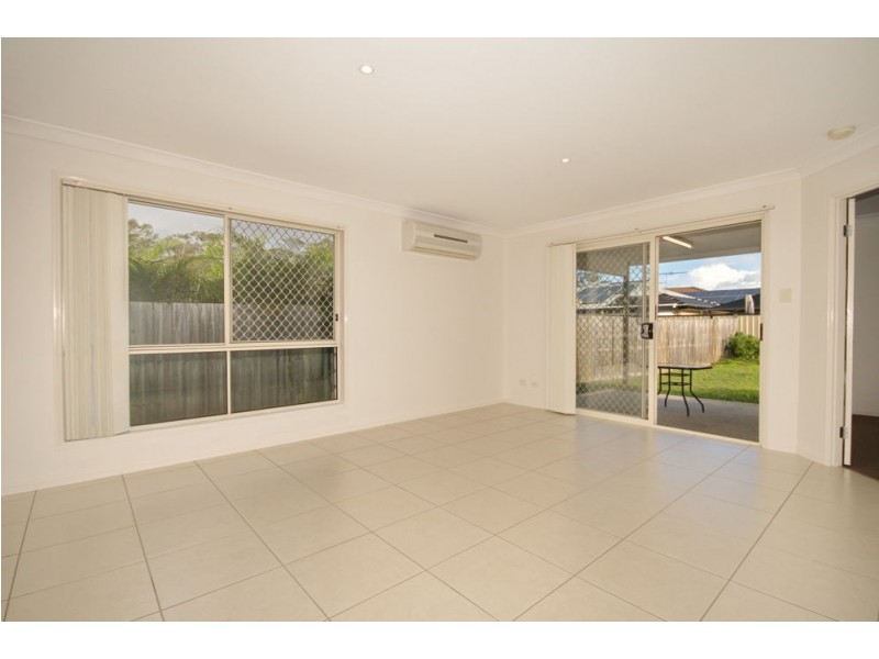 33 Wirra Circuit, Wynnum West QLD 4178