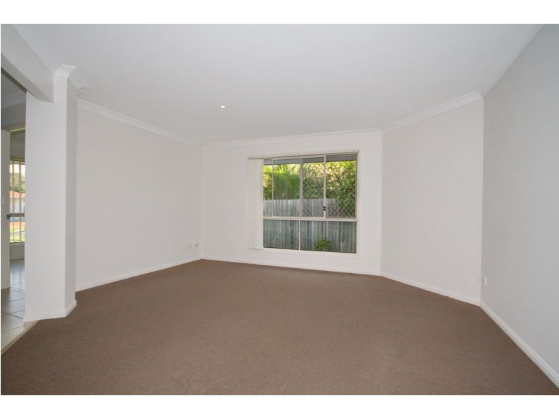 33 Wirra Circuit, Wynnum West QLD 4178