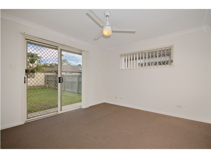 33 Wirra Circuit, Wynnum West QLD 4178