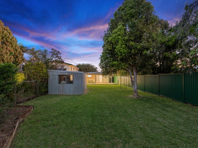 27a Haig Street, Wynnum West QLD 4178