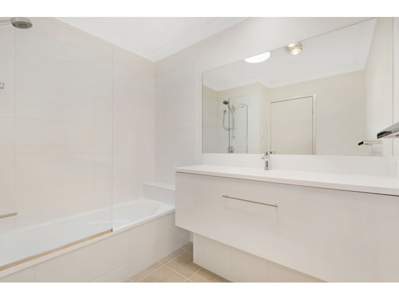 30/4 Lewis Place, Manly West QLD 4179