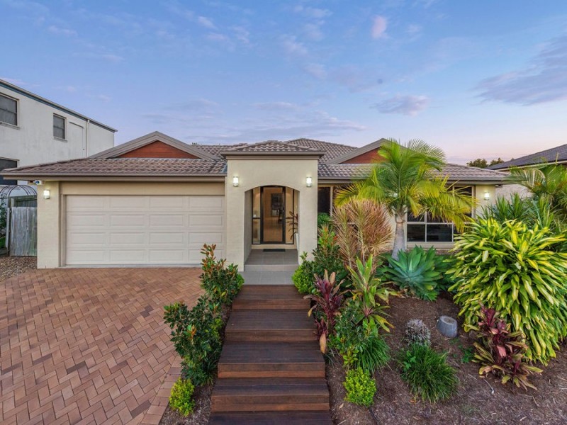 36 Ivy Crescent, Wakerley QLD 4154