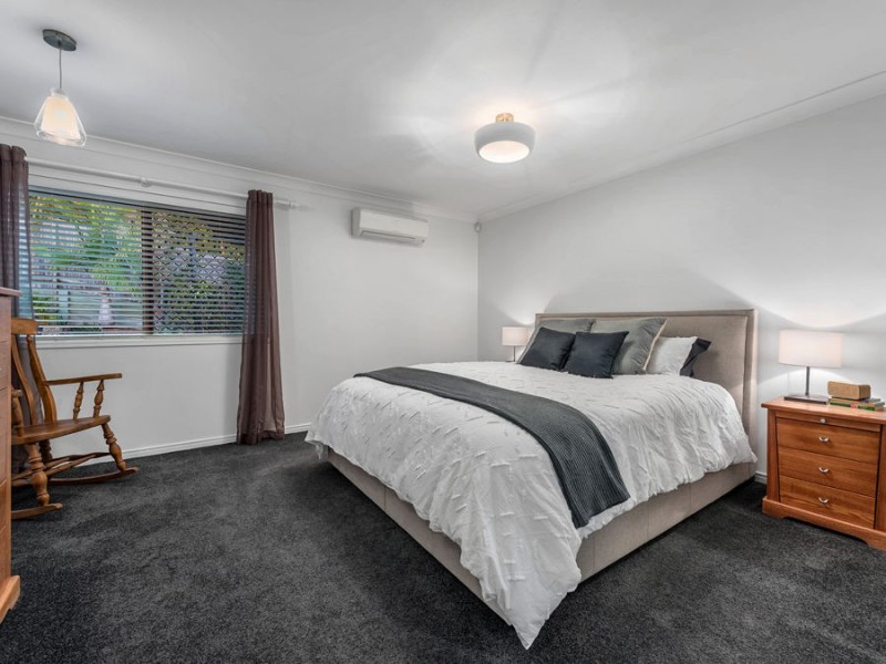 36 Ivy Crescent, Wakerley QLD 4154