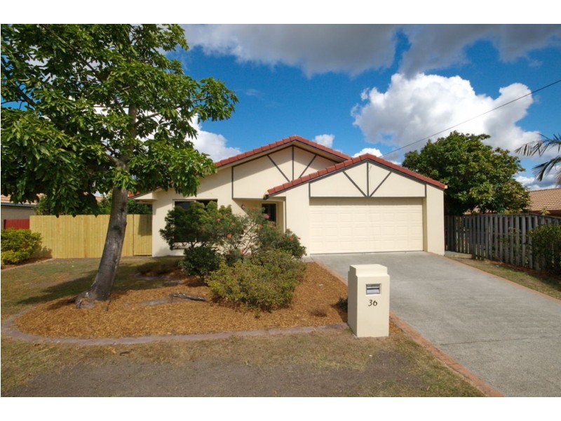 36 Samantha Street, Wynnum West QLD 4178