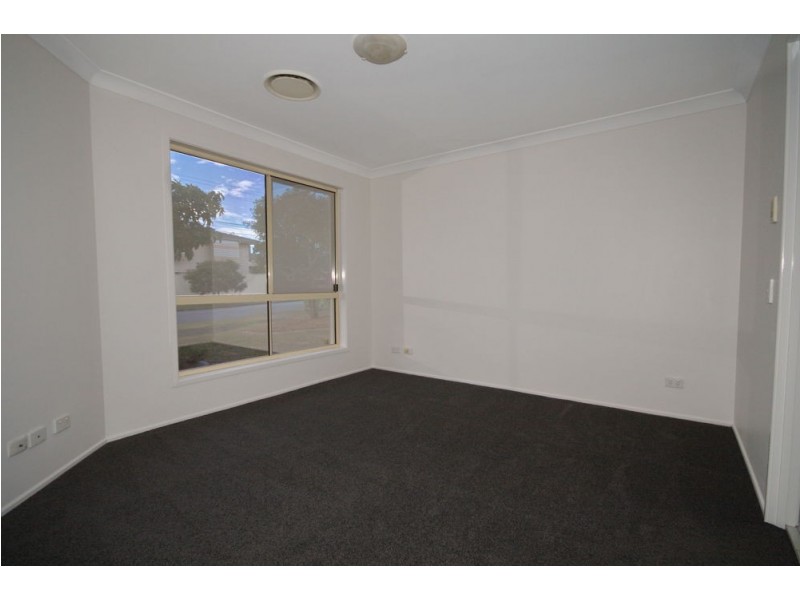 36 Samantha Street, Wynnum West QLD 4178