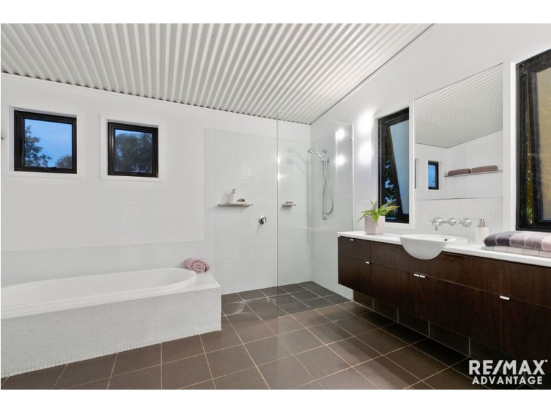 113 Ernest Street, Manly QLD 4179