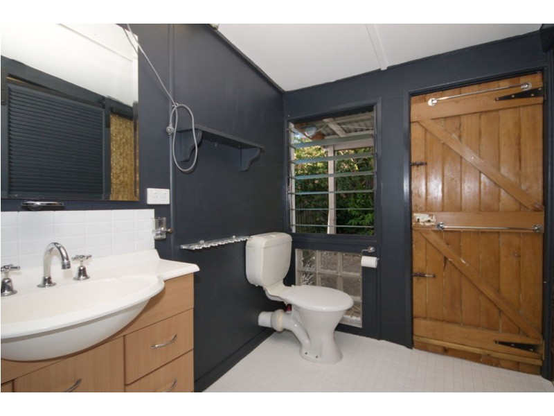 55 Valetta Street, Manly QLD 4179