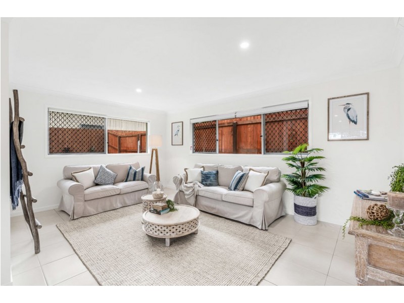 10 Sunflower Street, Wynnum QLD 4178