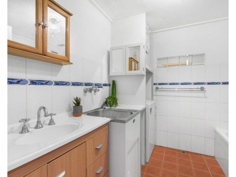 3/415 Esplanade, Manly QLD 4179