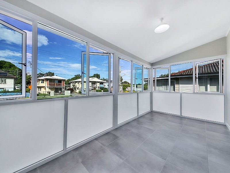 61 Sandy Camp Rd, Wynnum QLD 4178