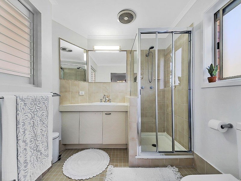6 Cronin Drive, Wellington Point QLD 4160