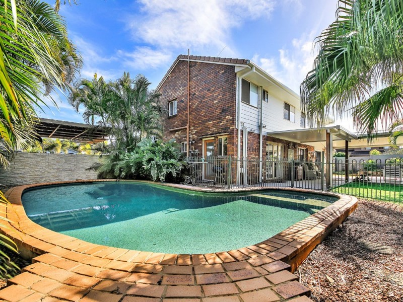 6 Cronin Drive, Wellington Point QLD 4160