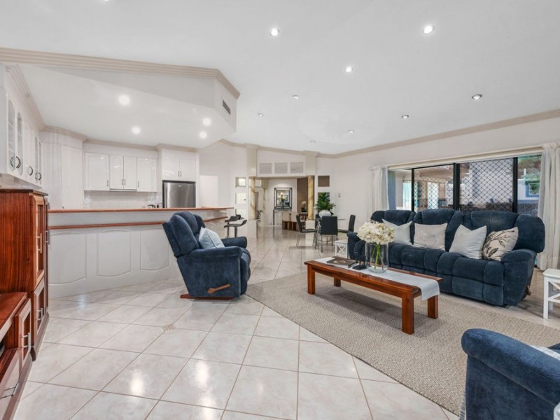 29 Springall Place, Wakerley QLD 4154