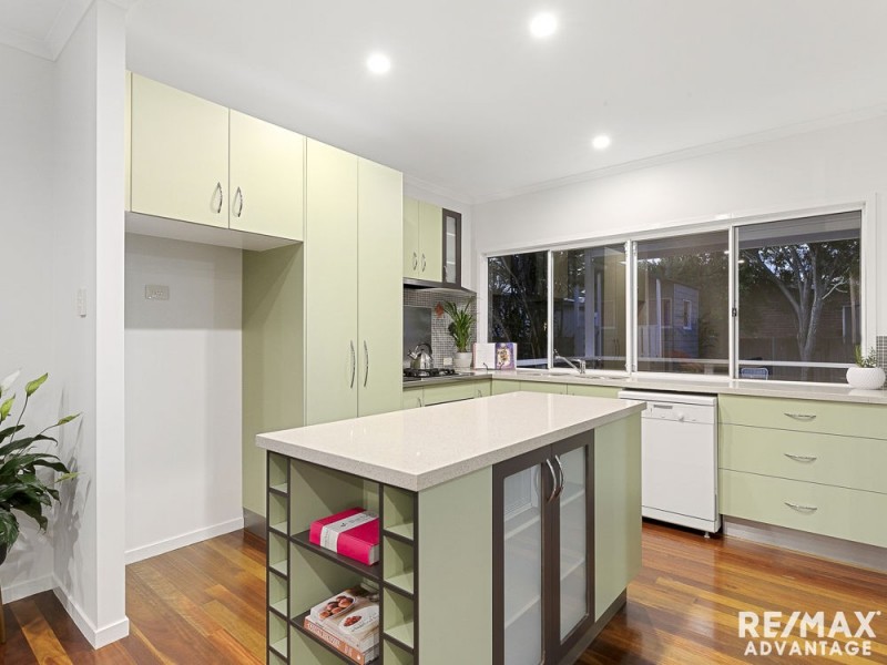 90 Grattan Terrace, Manly QLD 4179