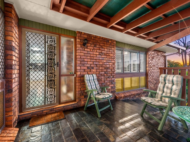 12 Ambrosius Street, Carindale QLD 4152