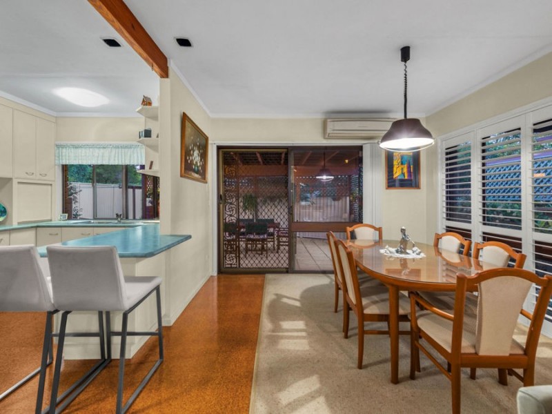 12 Ambrosius Street, Carindale QLD 4152