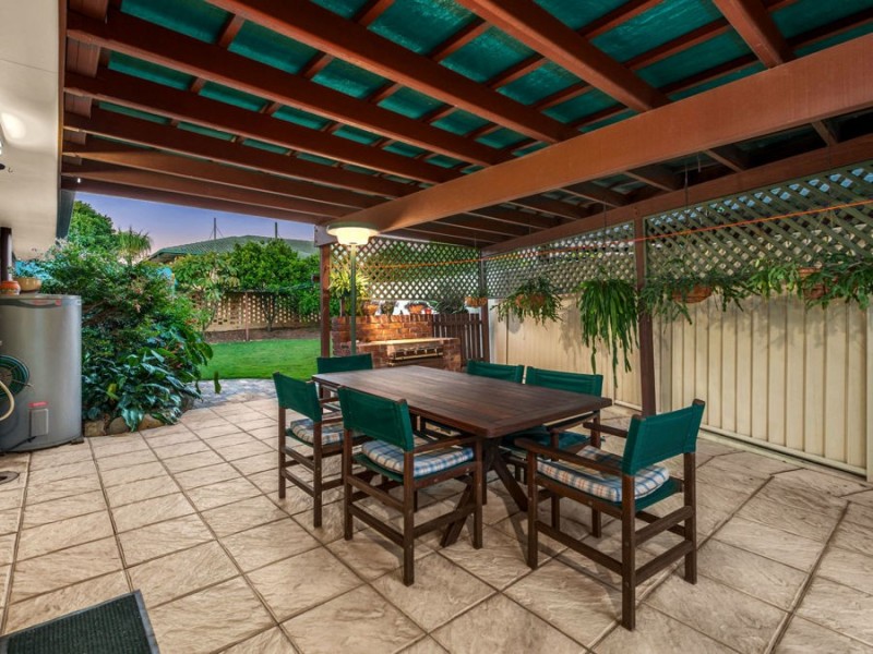 12 Ambrosius Street, Carindale QLD 4152