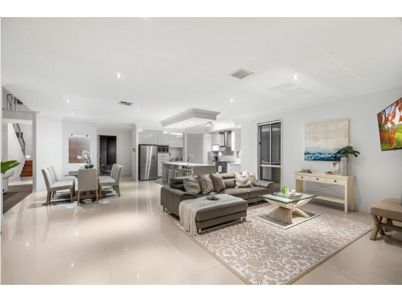11 John Street, Manly West QLD 4179