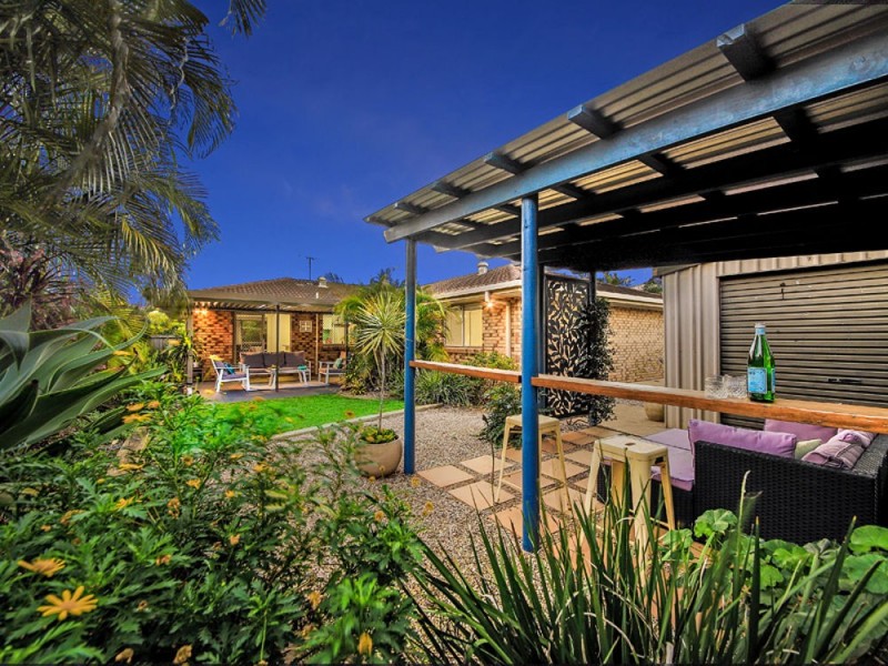 23 Teraglin Street, Manly West QLD 4179