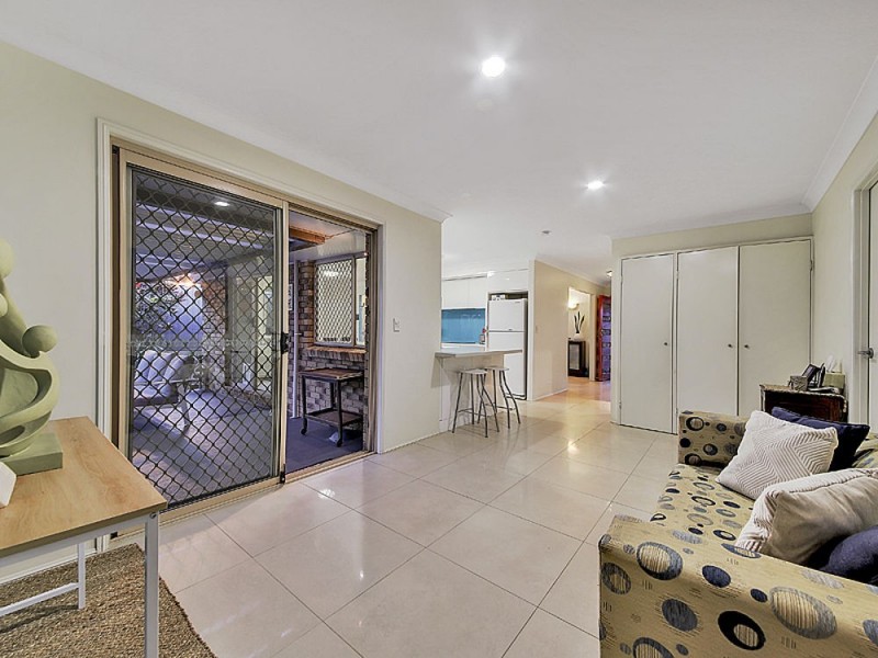23 Teraglin Street, Manly West QLD 4179