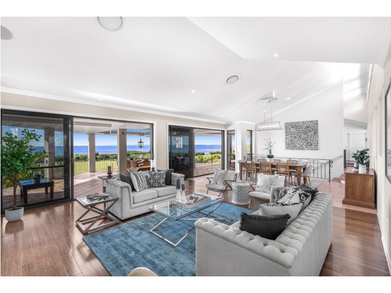 97 Petersen Street, Wynnum QLD 4178