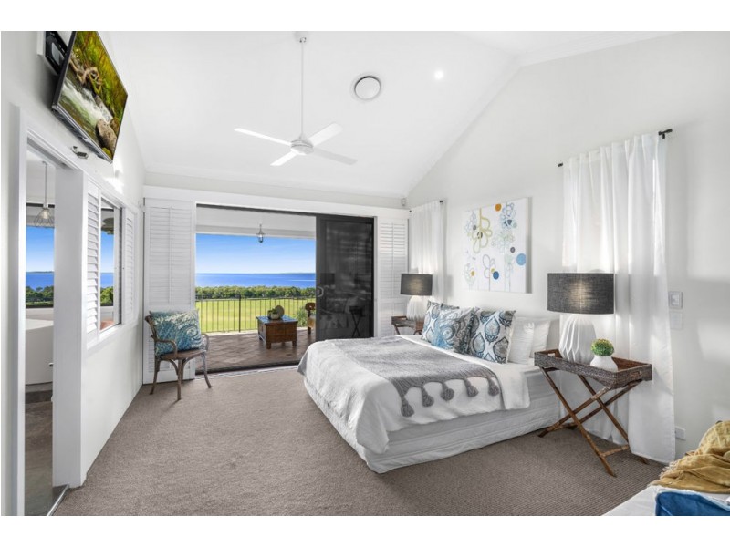 97 Petersen Street, Wynnum QLD 4178