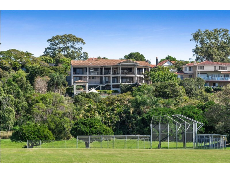 97 Petersen Street, Wynnum QLD 4178