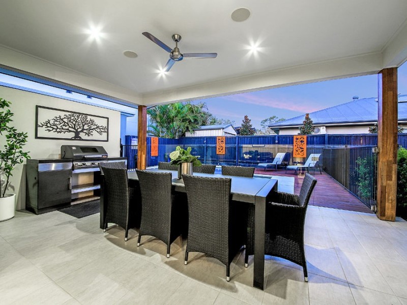 83 Feathertail Place, Wakerley QLD 4154