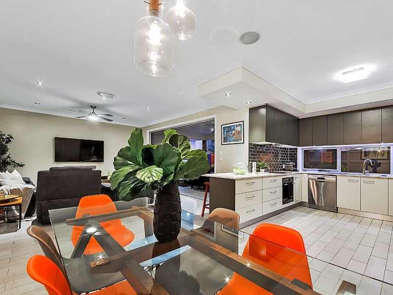 83 Feathertail Place, Wakerley QLD 4154