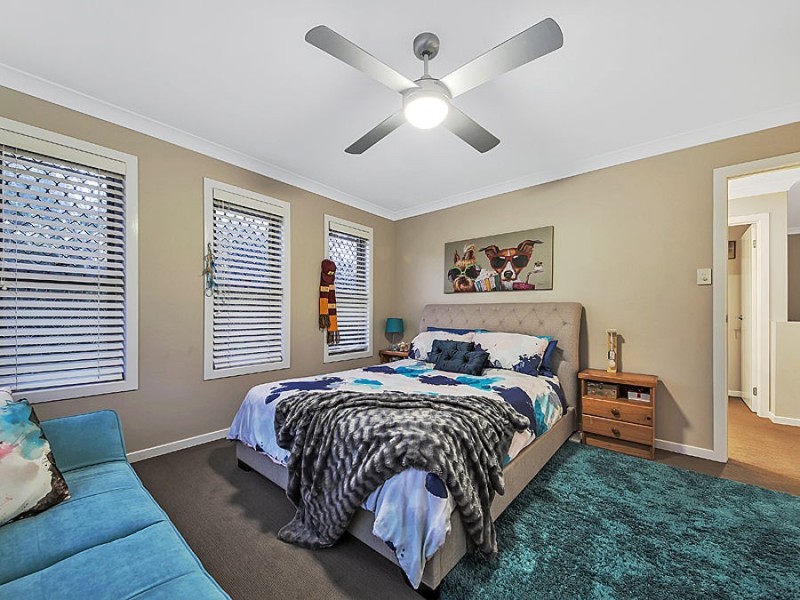 83 Feathertail Place, Wakerley QLD 4154