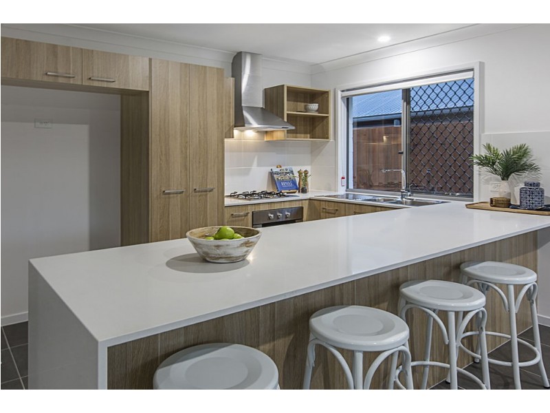 16 Joffre Street, Wynnum QLD 4178