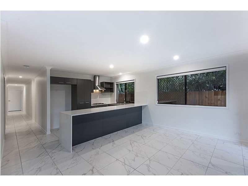 14 Joffre Street, Wynnum QLD 4178