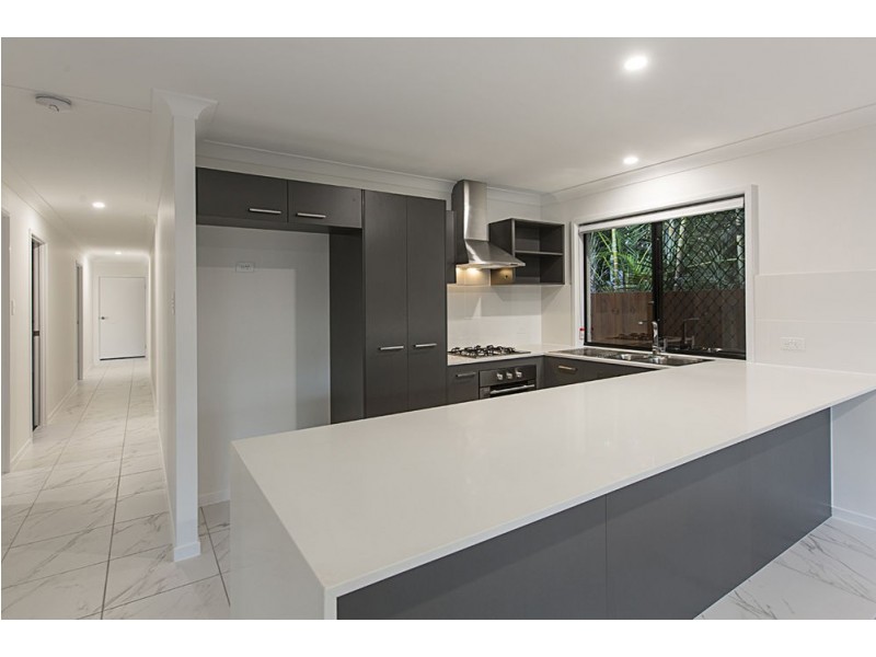 14 Joffre Street, Wynnum QLD 4178