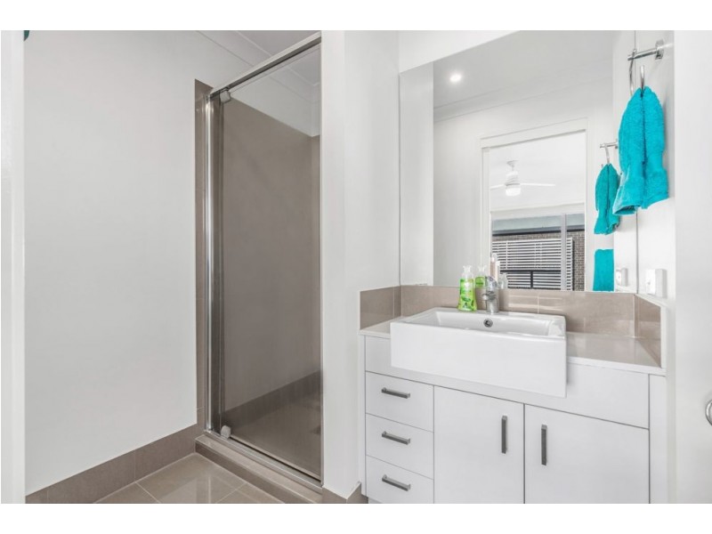 14/400 Tingal Road, Wynnum QLD 4178