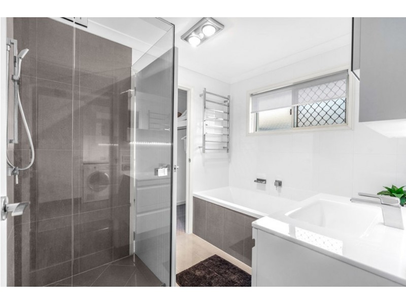 6 Macleay Crescent, Tingalpa QLD 4173