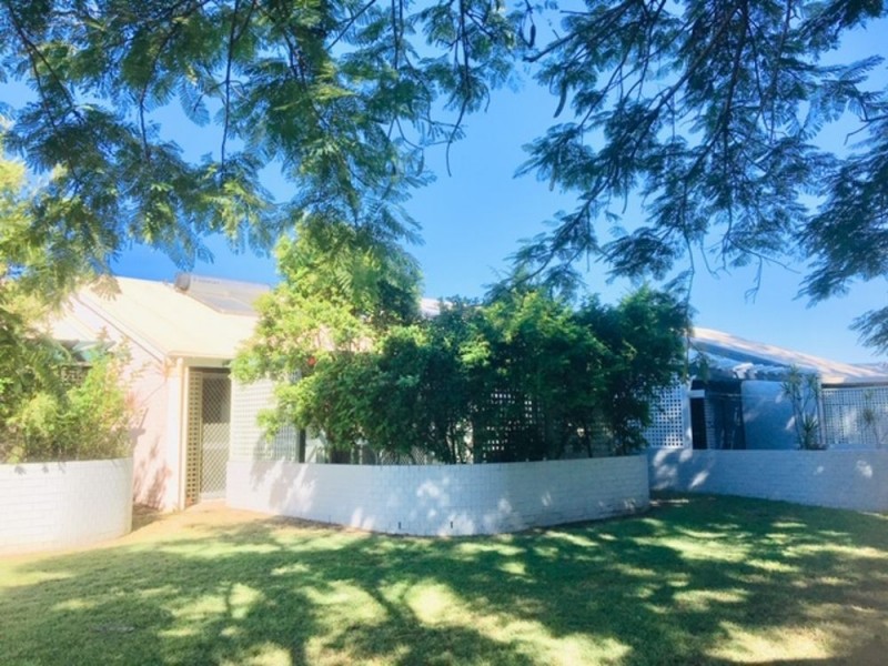 2/10 Preston Rd, Manly West QLD 4179