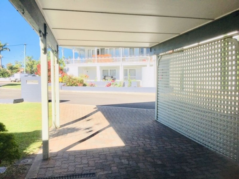 2/10 Preston Rd, Manly West QLD 4179