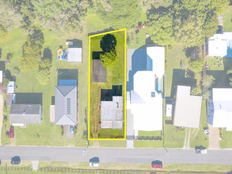 35 Wilson Esplanade, Victoria Point QLD 4165