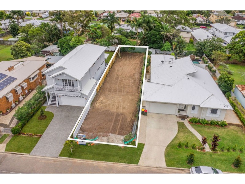 37 Davidson Street, Wynnum QLD 4178