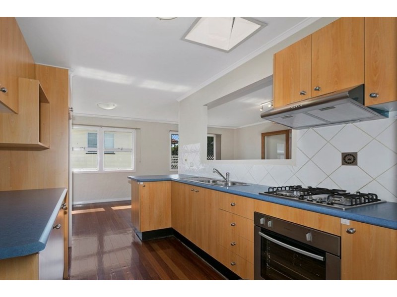 54 Bulgin Ave, Wynnum West QLD 4178