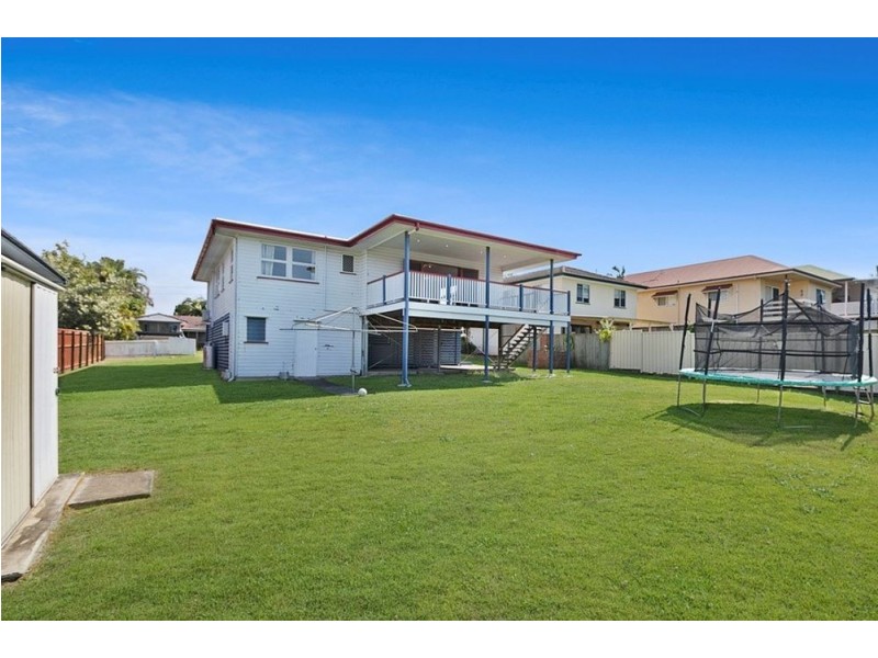 54 Bulgin Ave, Wynnum West QLD 4178