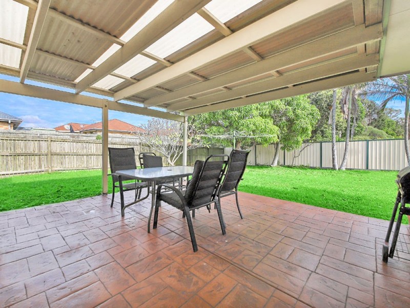 33 Samarinda Street, Tingalpa QLD 4173