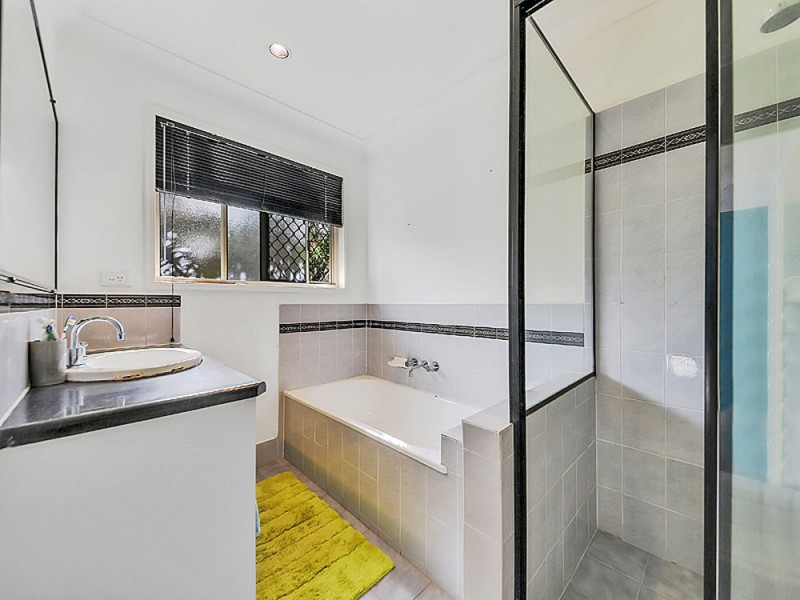 33 Samarinda Street, Tingalpa QLD 4173